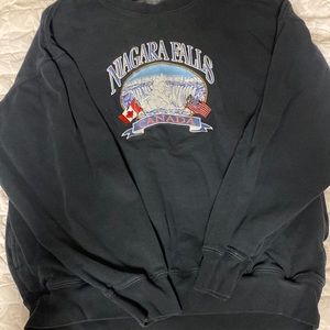 brandy melville erica niagra falls oversized sweathsirt